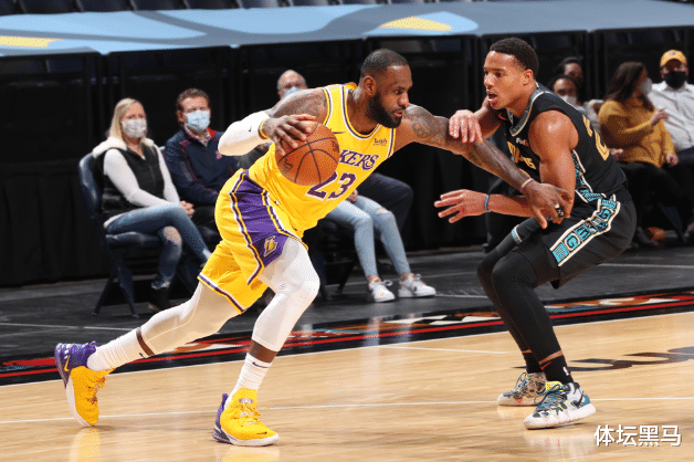 湖人队|湖人强不强？魔术师约翰逊给出评价，一项数据联盟唯一