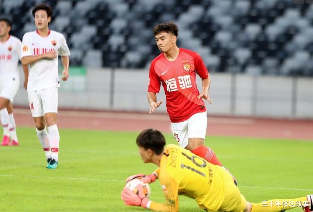 青训▲恒大小将受粤媒追捧,上港御用记者直接怼:吹牛没用联赛见