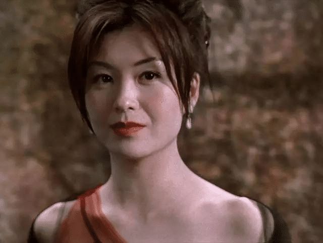 伍咏薇▲她刚被富豪娶进豪门，不到两周丈夫去世，继承亿万家产成富婆