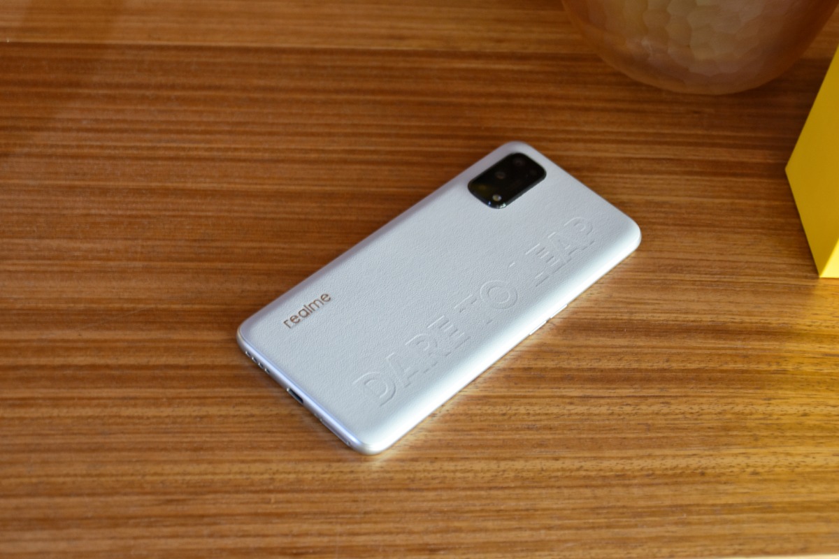 realme|颜值不输工艺品,realme真我 Q2 Pro轻潮灰上手