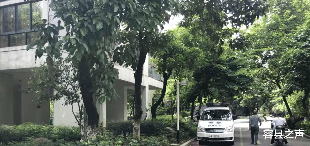 容县之声|广西一小区女孩坠楼身亡，家属的人在现场撕心裂肺！
