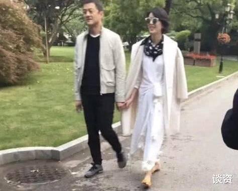 黄子韬|49岁李亚鹏牵手30岁彝族姑娘曝新恋情，女方系魏大勋同学，曾是超模冠军