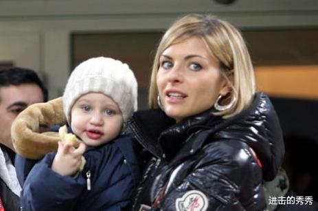 科斯塔库塔■太牛了！科斯塔库塔有多猛？老婆表示和他交流费膝盖