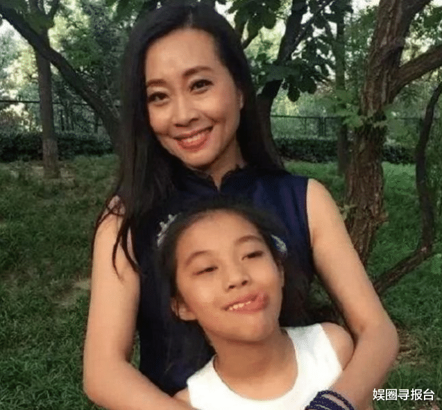 春晚|搭潘长江走红的春晚女笑星，被称为“黑妹”，她一直想为自己正名