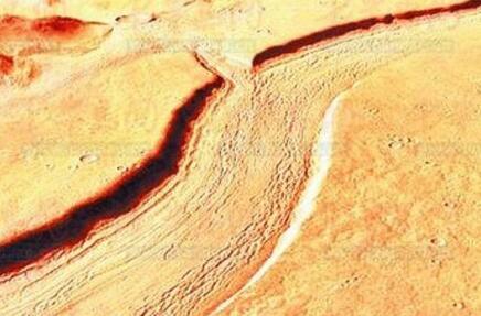 『火星』火星发现“移动物体”，在沙丘上奔驰，专家：排除是石头的可能性