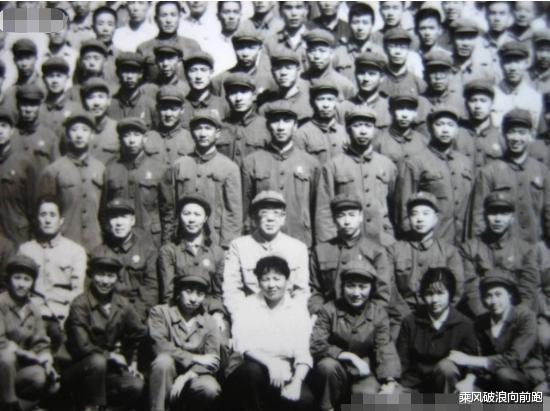 沙家浜|谎言的代价：因一个谎，26年前，53岁\阿庆嫂\洪雪飞，命丧戈壁