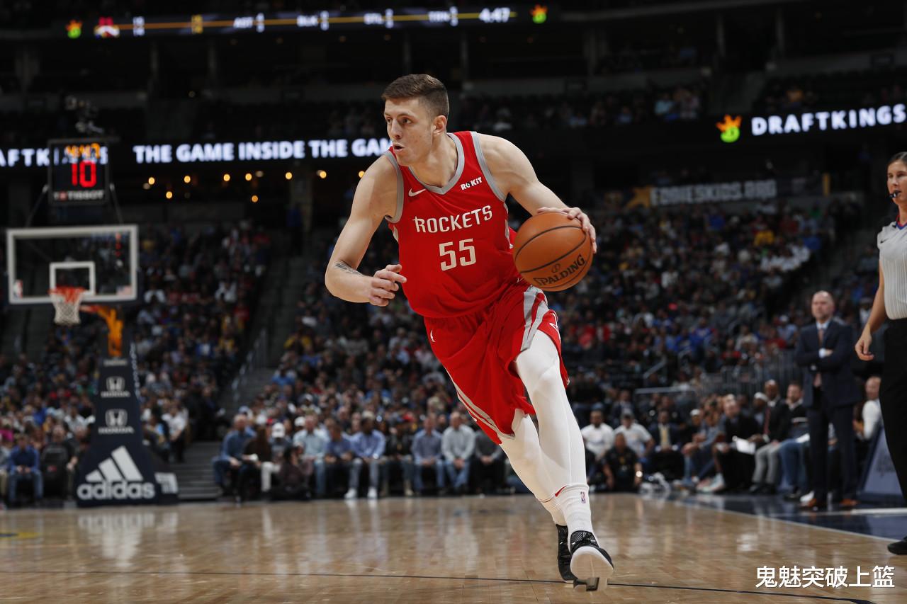 #火箭队#官宣!三分命中率43%后卫正式加盟火箭,球迷:火箭后卫队!