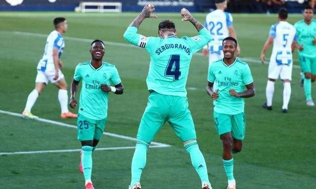 隔离|皇马无情！C罗就这样走的：拉莫斯续约要1700万，皇马只给1000万