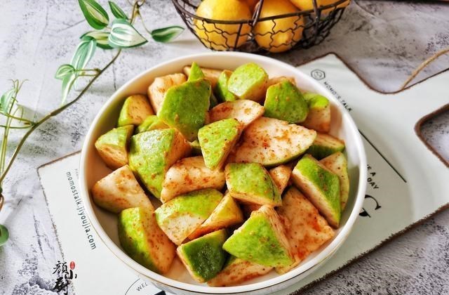 水果@4月吃这水果正当季，5元一斤，简单拌一拌，开胃又解馋