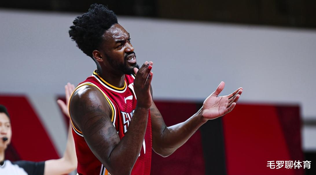 山西男篮|山西大帅吼裁判：中央五直播呢！半场吹外援5犯，保送北京大逆转