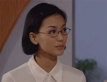 郭妃丽|当年同框吊打贾静雯的神颜美女，如今47岁赛18，仿佛吃防腐剂...
