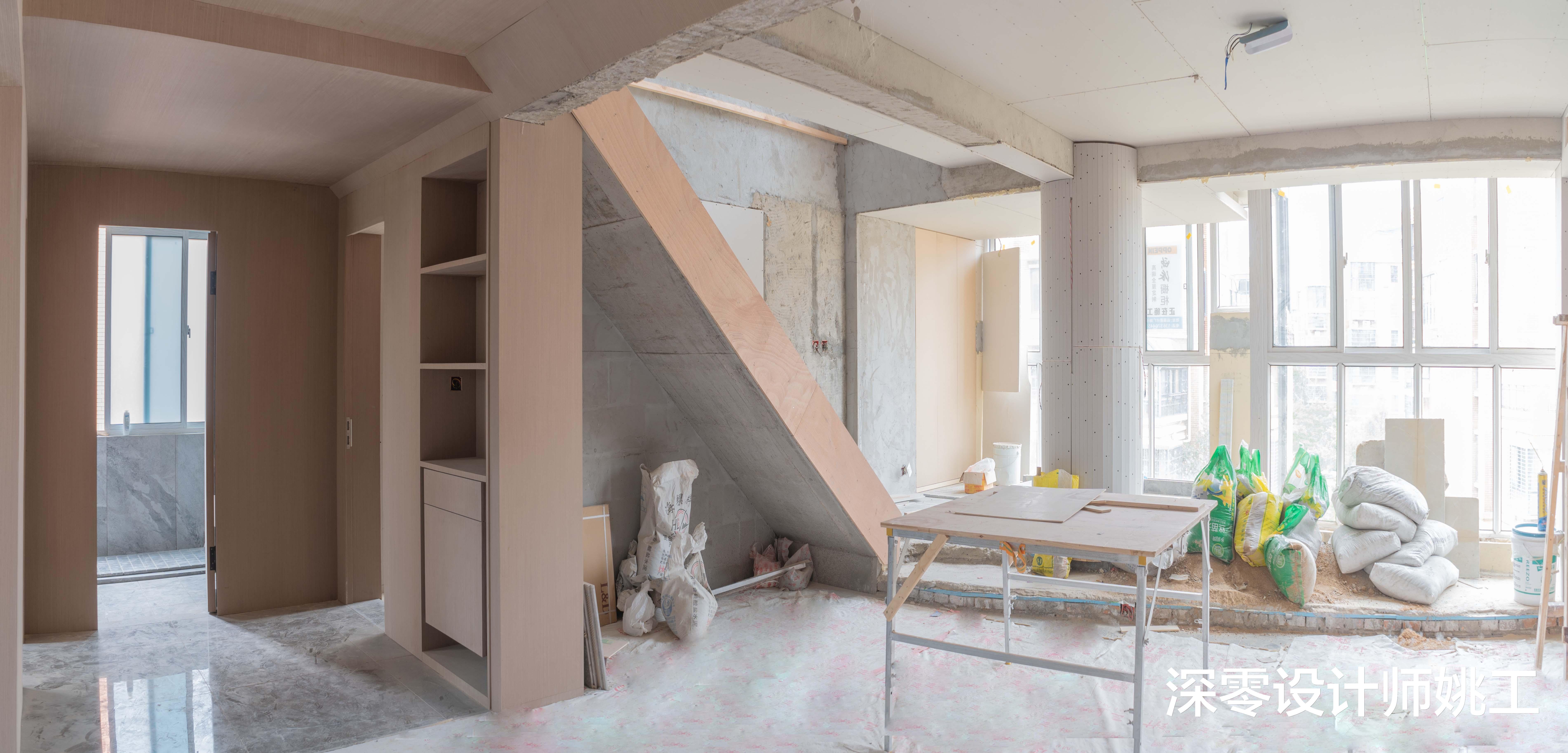 「」复式碰到这种楼梯格局就照他家改，移位贴墙走，越看越顺眼