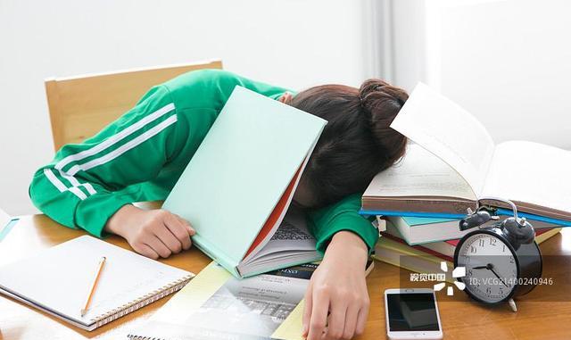 教闲育聊 高三时的一模和二模，到底哪一个更接近高考？