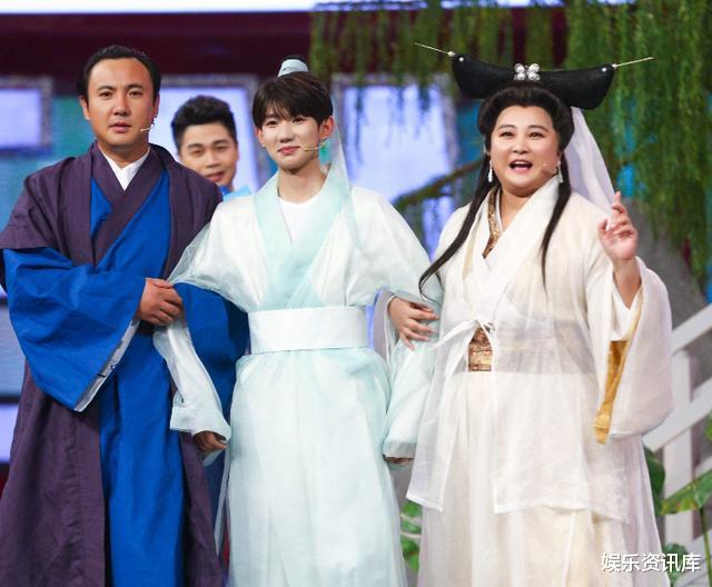 贾玲|从春晚巨星沦为笑柄,为挣钱“丢弃”贾玲,网友:自作自受