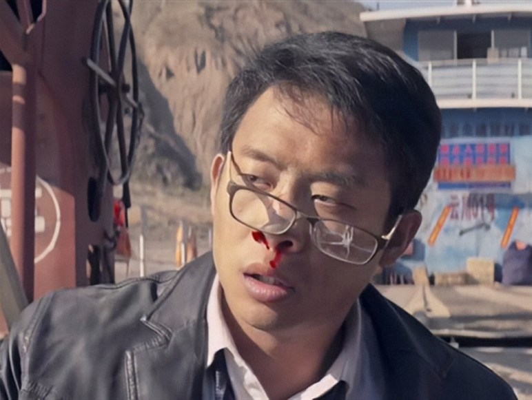 「电影」你看过这3张剧照,却不知背后牵扯着上百条人命的真实事件!