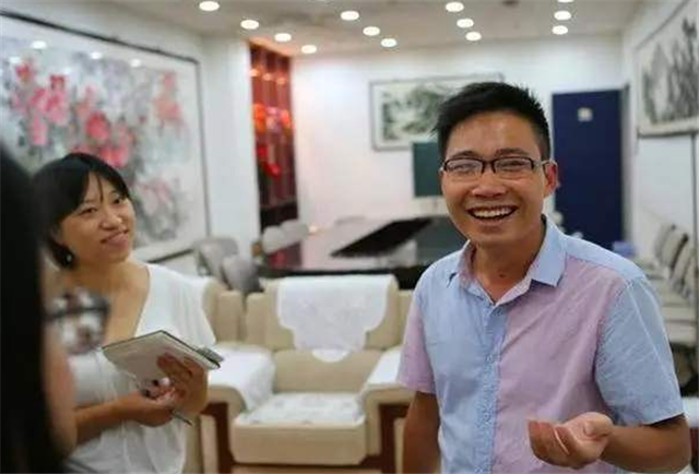 清华大学|还记得那个“晕血”拒上北大，10次高考上清华的小伙吗？如今咋样