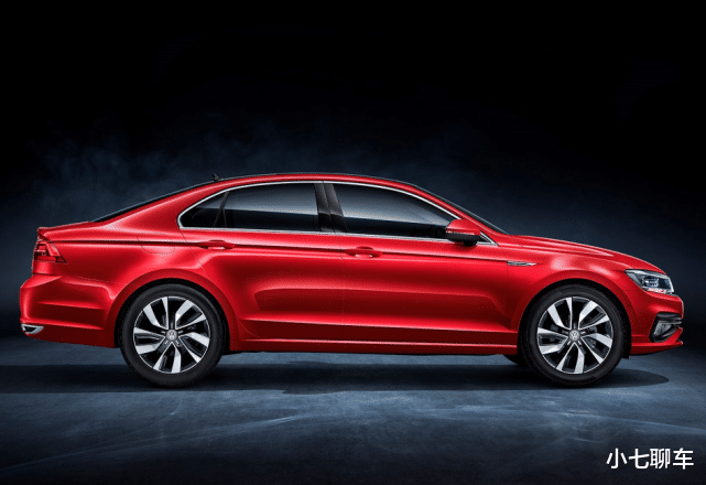 大众汽车▲大众终于“低头”了！比本田思域帅气，百公里油耗5.4L，14.29万起