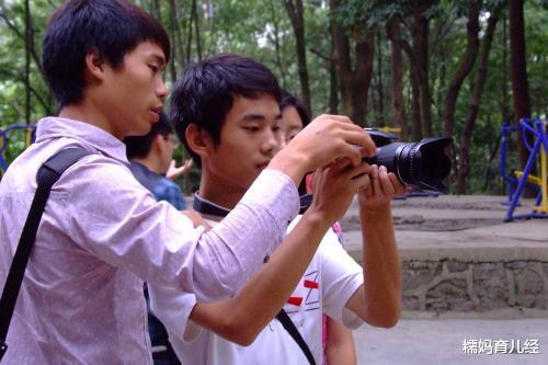 大学|大一新生注意了！大学里这4个社团“很烧钱”，家里没矿慎入！