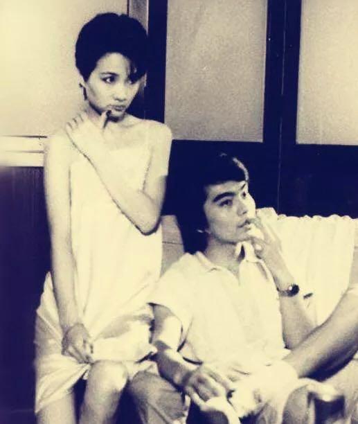 【许亚军】56岁4婚许亚军近照，娇妻比他小13岁，前妻之一我们都认识