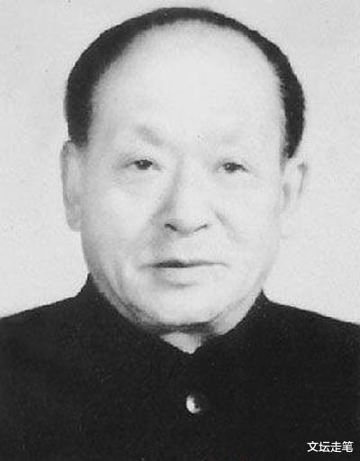 林彪|他曾与6位元帅并列,为何建国后官越做越小,晚年沦为一名普通人