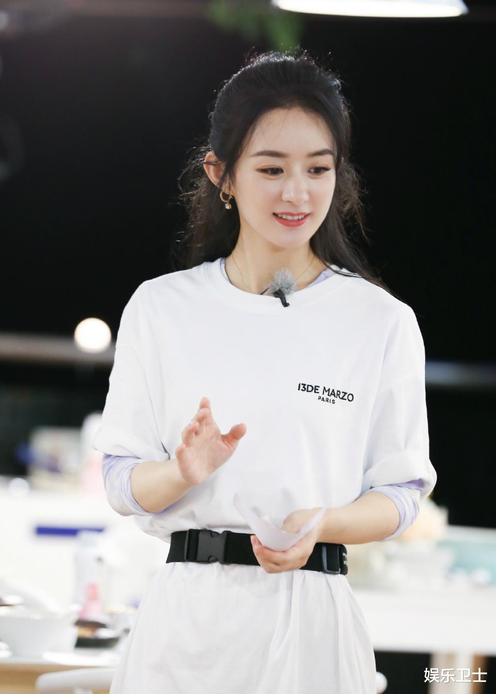 赵丽颖|央视国庆晚会女明星高光时刻,赵丽颖被热议从不上主流晚会,原因终曝光