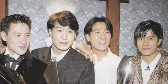 『四大天王』乐坛旧四大天王真的老了，新选出的四大天王，你觉得靠谱吗？