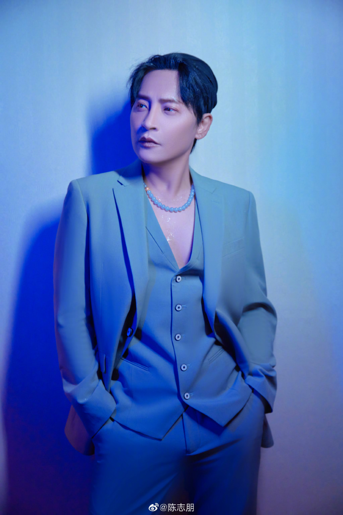 陈志朋|辣眼睛的陈志朋终于回归正常，50岁告别油腻，瘦成小鲜肉