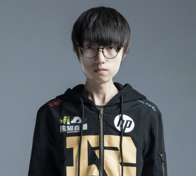 『RNG』RNG内部曝出麻辣香锅突然频繁练习！对小龙堡已经忍无可忍了