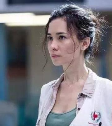 战狼2|3年前,她错过《战狼2》女主角,如今出演《八佰》直言:很荣幸