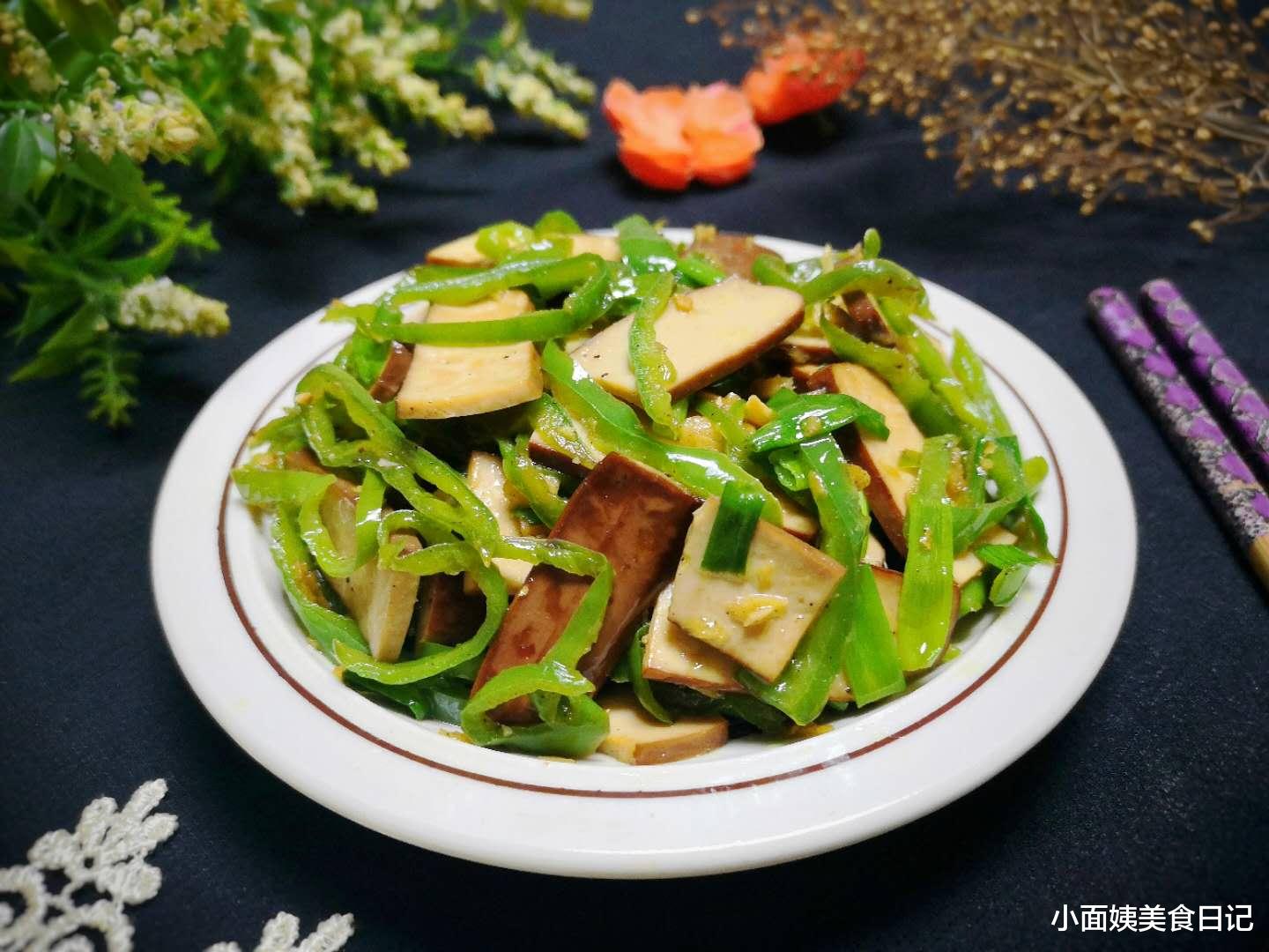 食材|这俩食材一起炒,想不到竟然这么好吃,比肉香,可惜很多人不知道