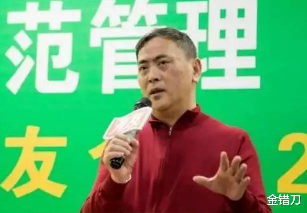 泡椒凤爪|从负债500万，到年入9亿！中国最倔老板，也要服软了？