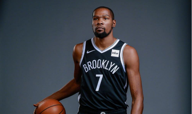 篮网队@黑八奇迹？篮网人员透露KD重要决定，字母哥开始慌了