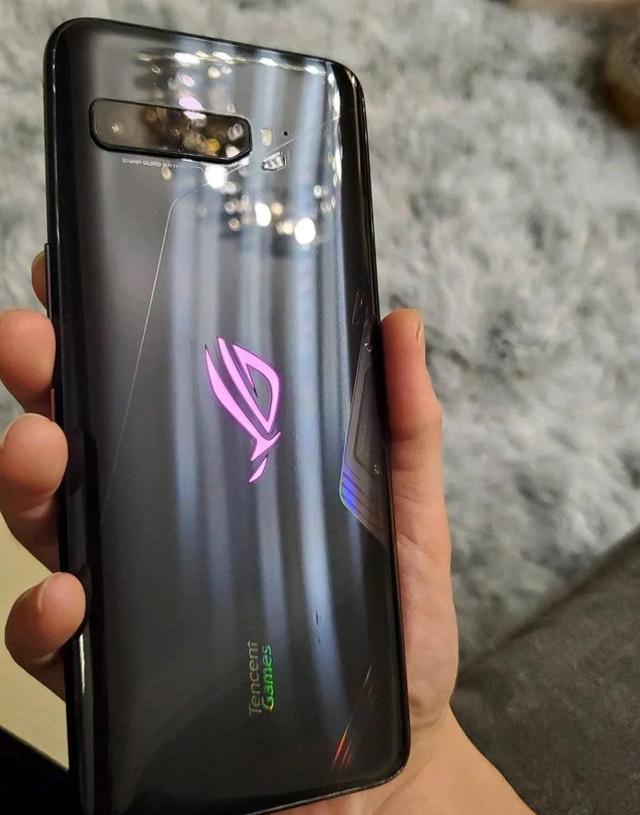 华为|华硕ROG3发布日期确定，6000毫安电池、90W快充你选谁？