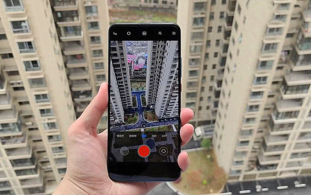 红米手机▲红米K30Pro变焦版跌至新低价，米粉：说好的价格一步到位呢？