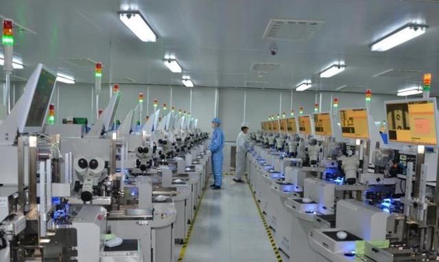 芯片|美芯片行业遭“反噬”，统治地位恐不保，84%韩国企业投向中国