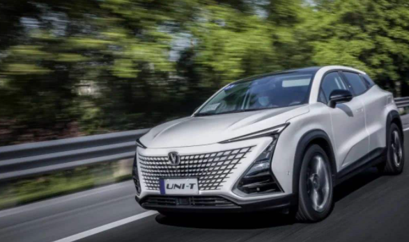 长安汽车|10月国产车销量快报：吉利痛失冠军，长安逆袭，红旗大爆发