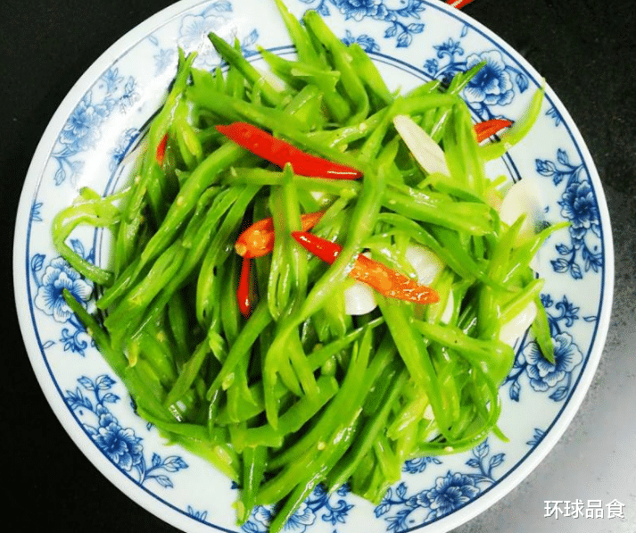 胡辣汤|入冬前，吃猪肉牛肉不如它，每天炒一盘，钙质比牛奶高，孩子长个头