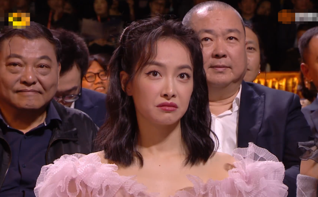 宋茜|赵丽颖宋茜同台，同样33岁，一个似少女一个满脸痘坑，完全没法比！