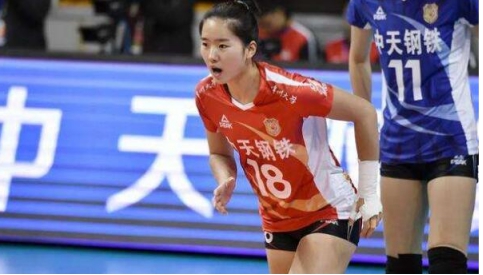 「女排」女排又出17岁天才重炮！实力不输张常宁，她有可能成为下一个朱婷