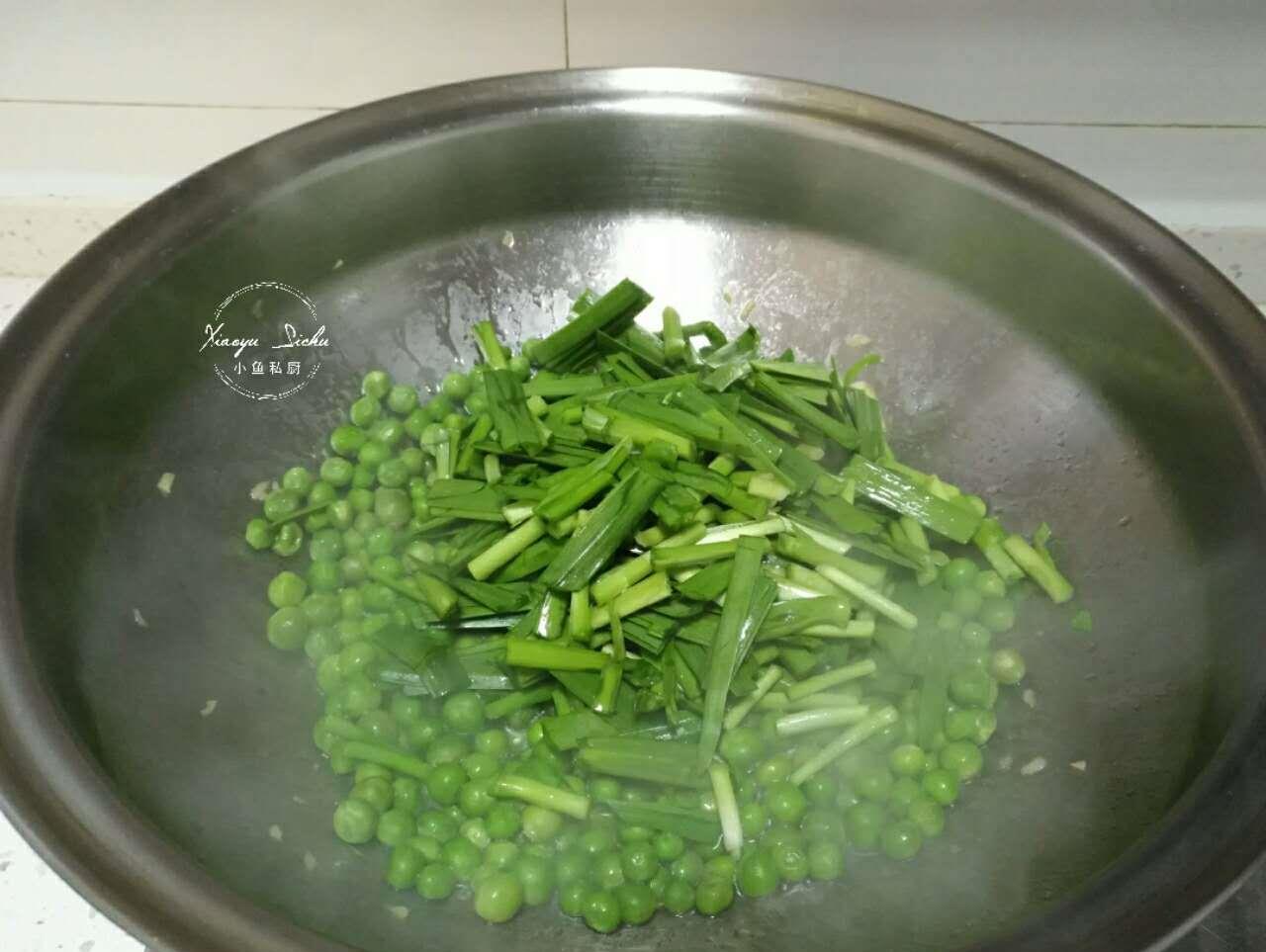 []它是清肠草，2块钱1大把，一周吃三次，清肠刮油，大肚腩不见了