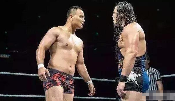 wwe:中国选手在WWE接二连三被解雇,有观众说中国人不适合WWE,你怎么看?
