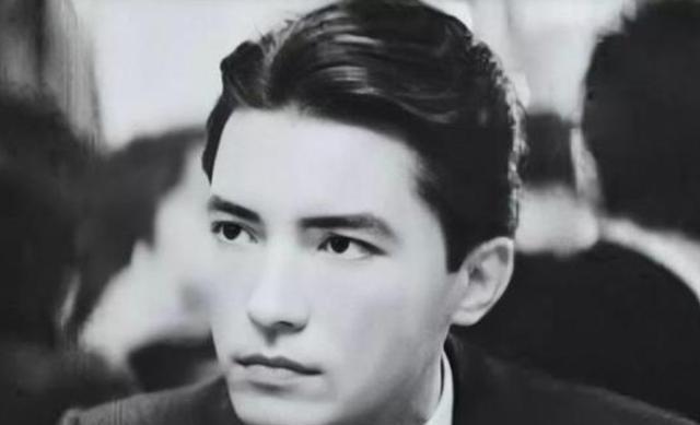 尊龙@“亚洲第一美男”尊龙：迷倒林青霞王祖贤，68岁仍单身只倾心陈冲