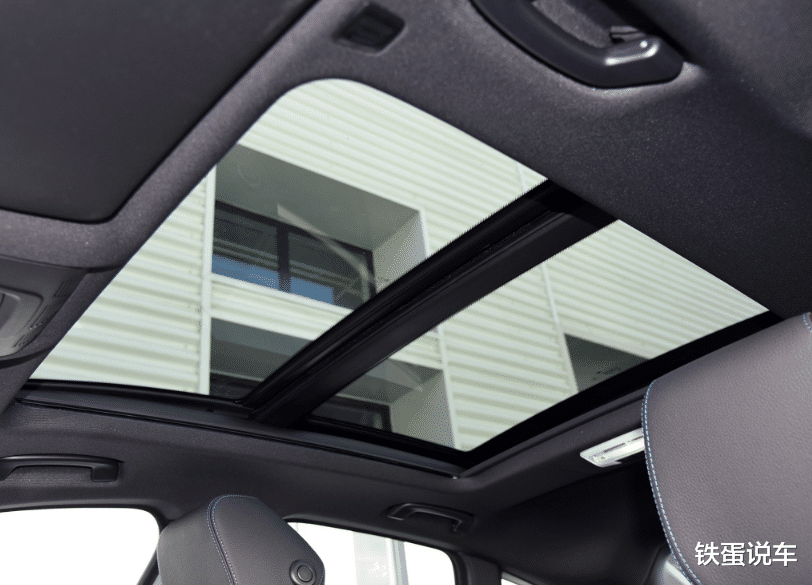 「雷克萨斯IS」整车原装进口,后备厢躺两个胖子还挺宽松,宝马3系GT上市