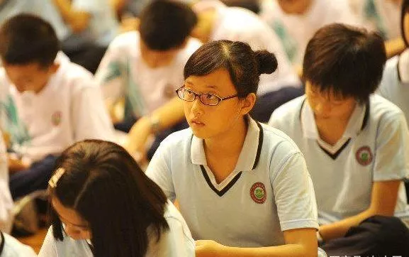 @“高考狂人”王端鹏, 离满分750只差一分, 如今过的怎么样?