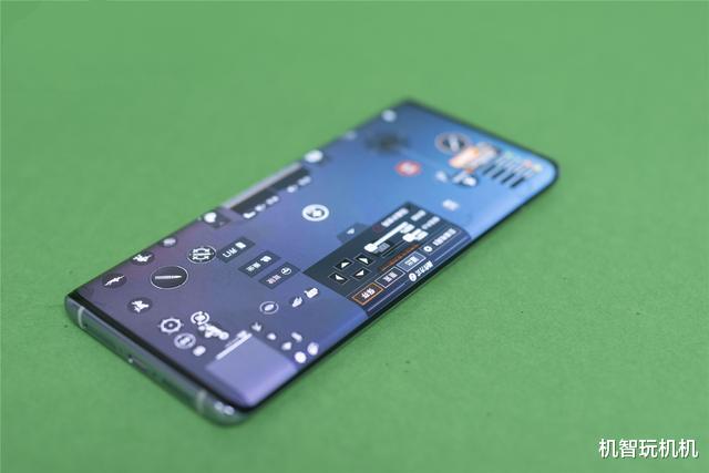 曲面屏|为什么苹果从来不用，三星也已放弃的曲面屏，华为还要死守不放？