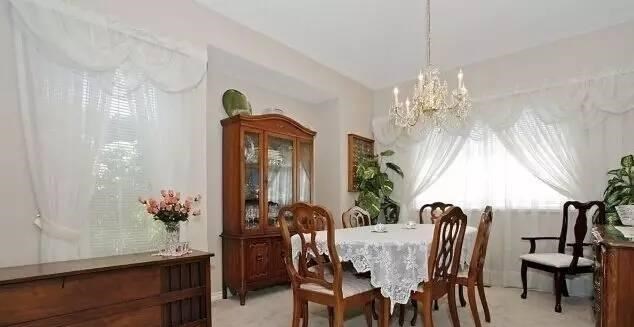 娱乐圈|张柏芝加拿大别墅，基本都是老式装修和旧家具，她的状况让人怜悯