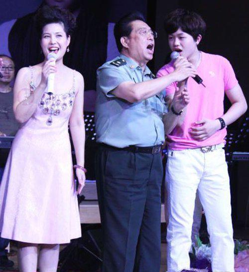 『李双江』“逆子”入狱2671天,梦鸽与金铁霖的最后一层关系浮出水面