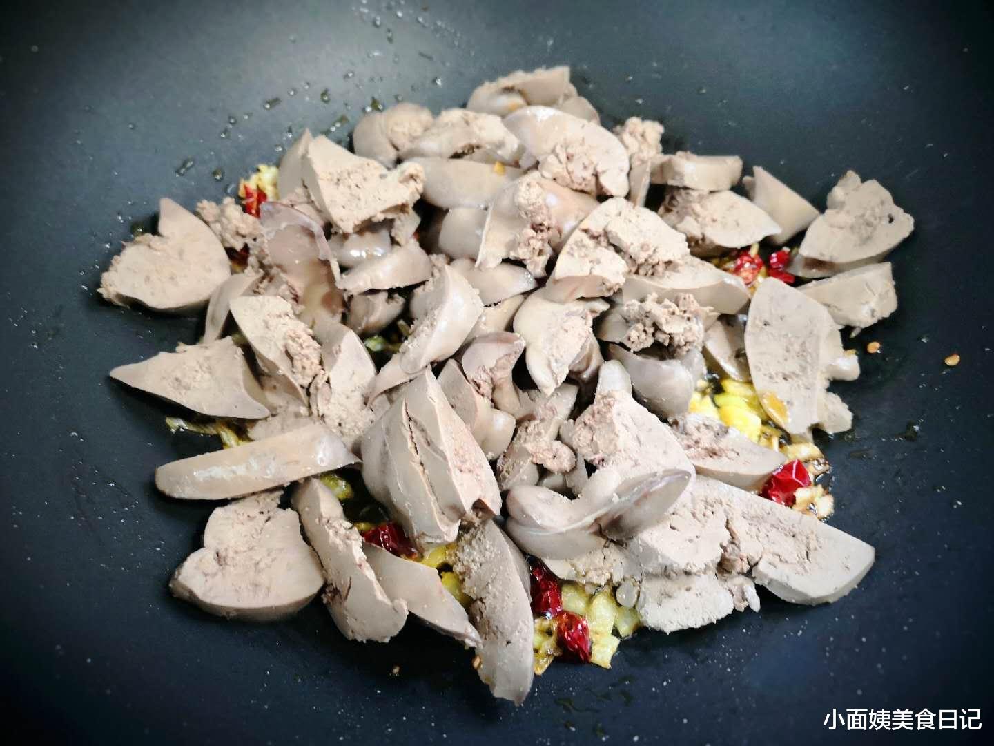 「猪肉」家里再穷也要吃这肉，比猪肉有营养，一斤5块钱，孩子吃补血还明目！
