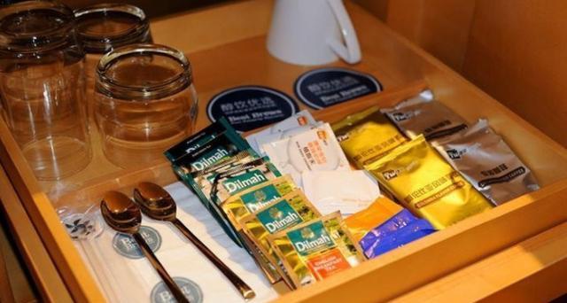 三亚 酒店退房后这3件东西可以带走，都付过钱，不带就被保洁员拿走了