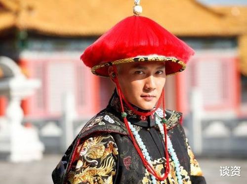 冯绍峰|冯绍峰古装照曝光，神情萎靡“熊猫眼”吓人，形象气质暴跌